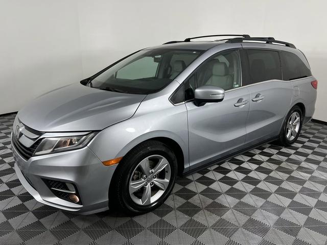 Photo of 2018 Lunar Silver Metallic Honda Odyssey