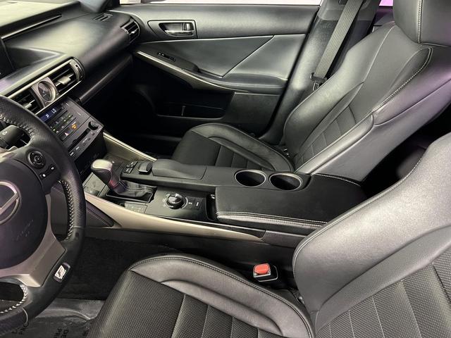 Photo of 2014 White Lexus IS 350