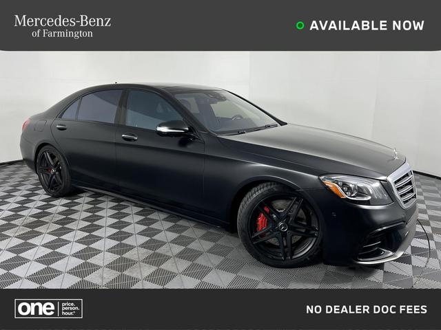 Photo of 2018 Black Mercedes-Benz AMG S 63