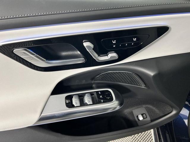 Photo of 2025 Nautical Blue Metallic Mercedes-Benz E-Class