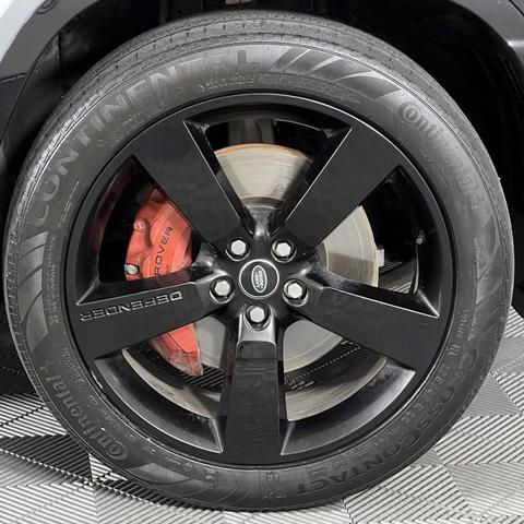 Photo of 2023 Silver Land Rover Defender