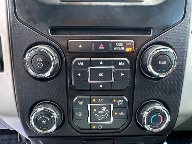 Photo of 2013 Dark Green Ford F-150
