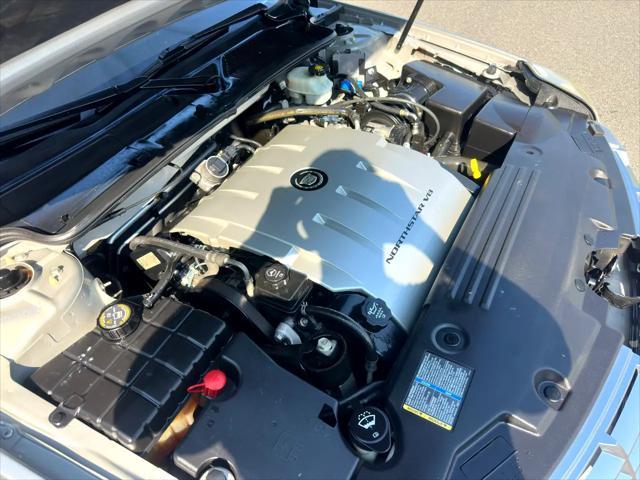 Photo of 2006 Beige Cadillac DTS