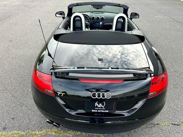 Photo of 2008 Brilliant Black/Black Roof Audi TT