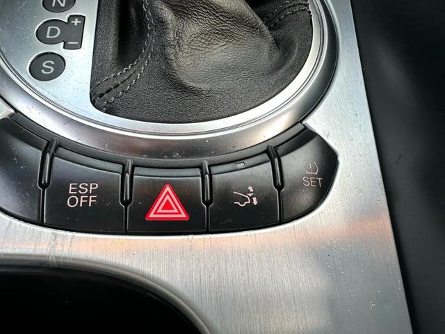 Photo of 2008 Brilliant Black/Black Roof Audi TT