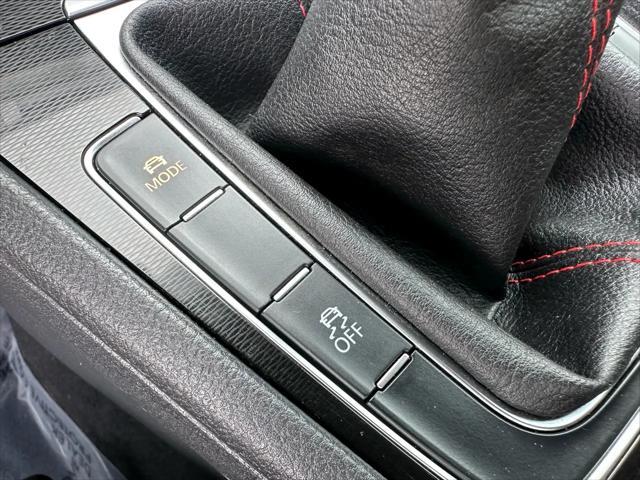 Photo of 2015 Dark Blue Volkswagen Golf GTI