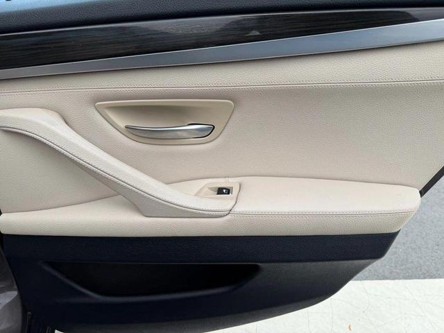 Photo of 2013 Mojave Metallic BMW 528