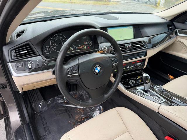 Photo of 2013 Mojave Metallic BMW 528