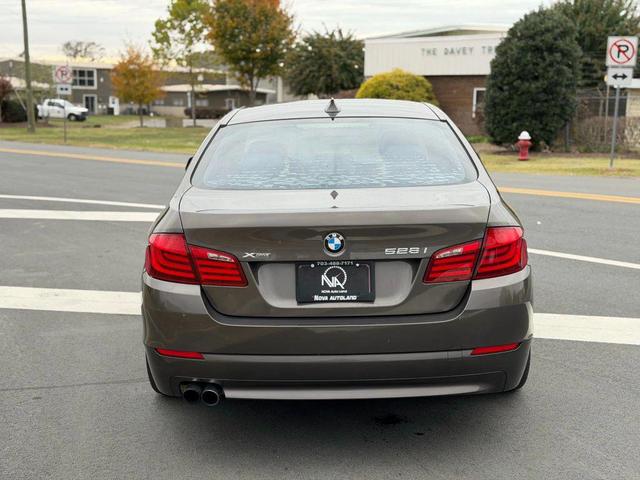 Photo of 2013 Mojave Metallic BMW 528