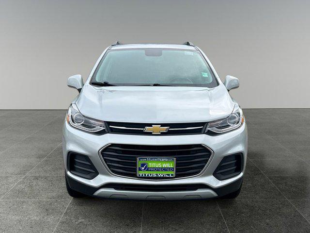 Photo of 2022 Silver Ice Metallic Chevrolet Trax