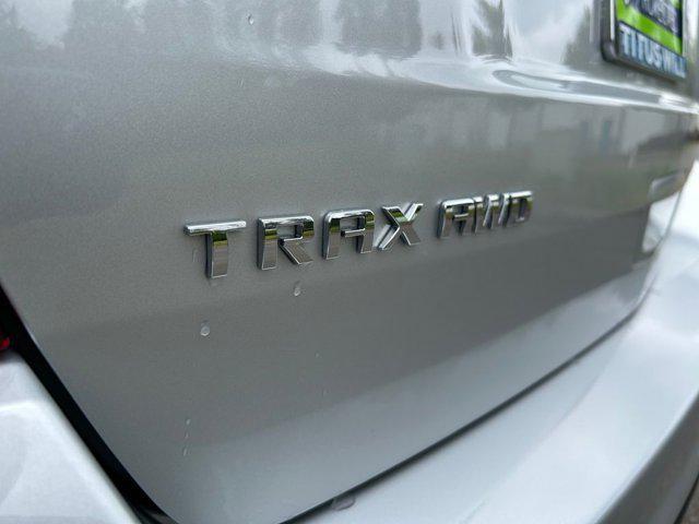 Photo of 2022 Silver Ice Metallic Chevrolet Trax