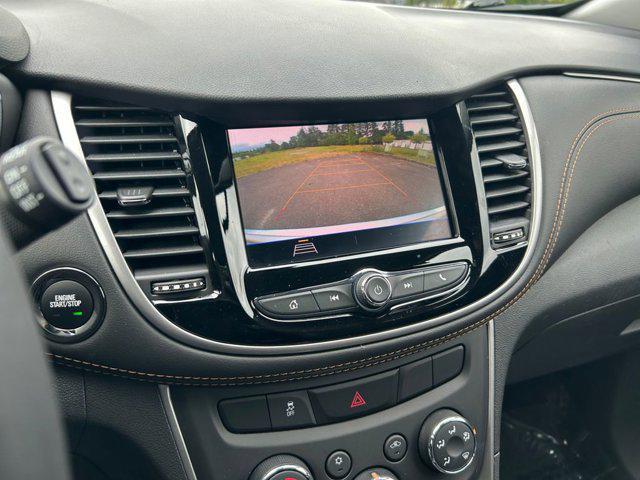 Photo of 2022 Silver Ice Metallic Chevrolet Trax