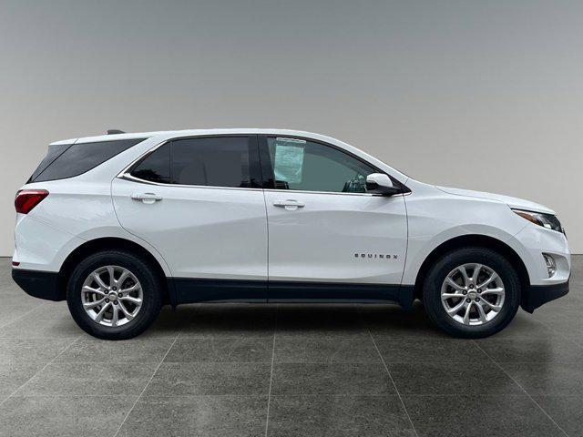 Photo of 2019 Summit White Chevrolet Equinox