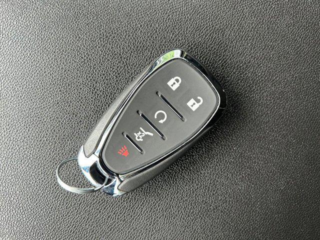 Photo of 2019 Summit White Chevrolet Equinox