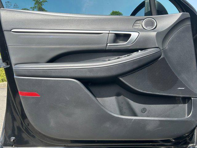 Photo of 2022 Phantom Black Hyundai SONATA