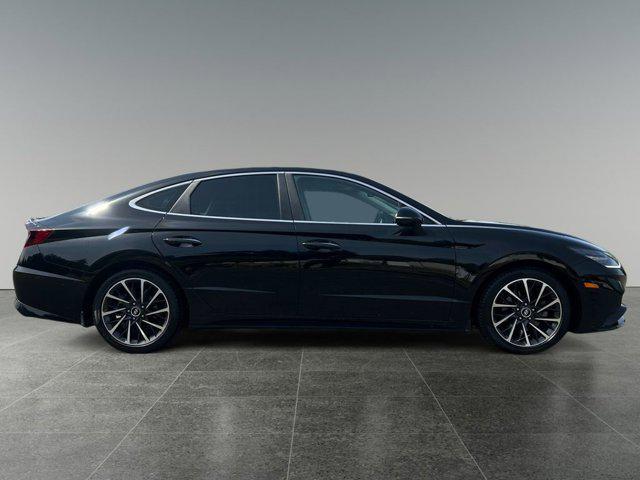 Photo of 2022 Phantom Black Hyundai SONATA