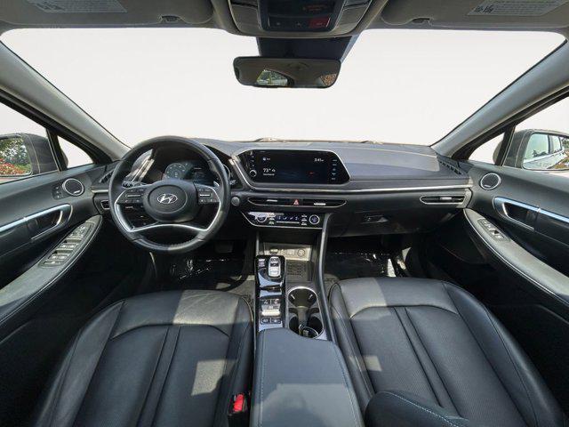 Photo of 2022 Phantom Black Hyundai SONATA