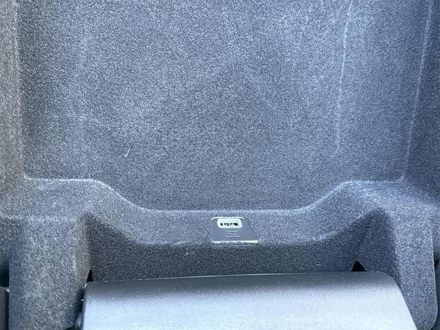 Photo of 2023 Granite Crystal Metallic Clearcoat RAM 1500