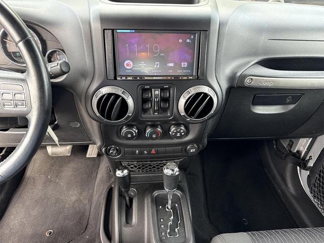 Photo of 2012 Bright Silver Metallic Clearcoat Jeep Wrangler Unlimited