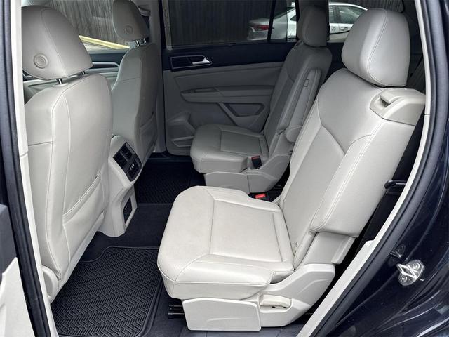 Photo of 2019 Deep Black Pearl Volkswagen Atlas