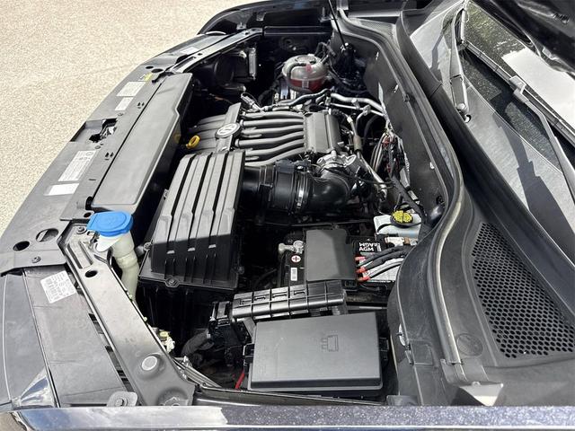 Photo of 2019 Deep Black Pearl Volkswagen Atlas