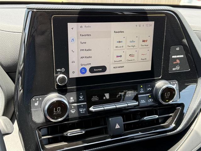 Photo of 2024 Magnetic Gray Metallic Toyota Highlander
