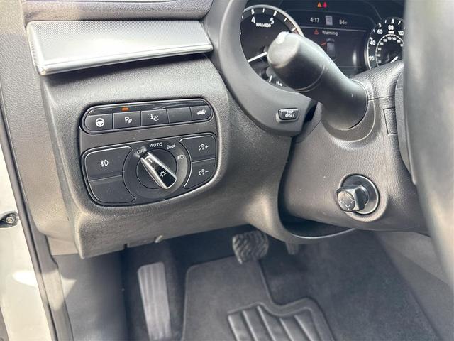 Photo of 2022 Majestic White INFINITI QX50