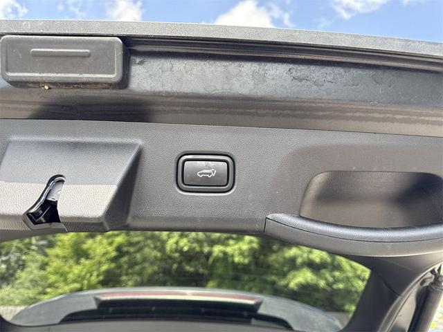 Photo of 2023 Phantom Black Hyundai TUCSON