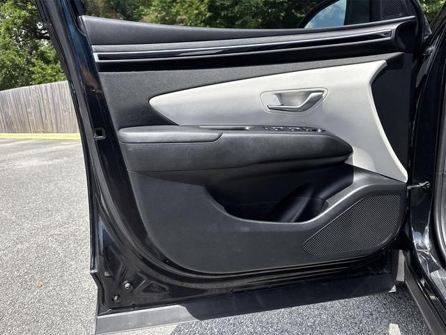 Photo of 2023 Phantom Black Hyundai TUCSON