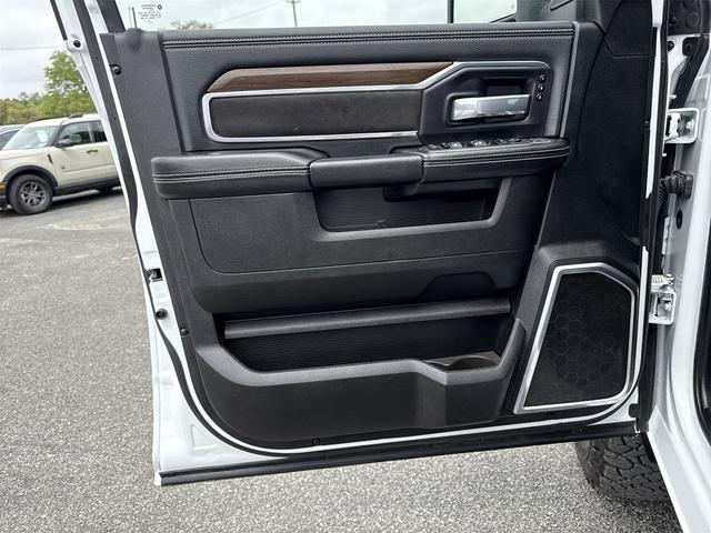 Photo of 2024 Bright White Clearcoat RAM 2500