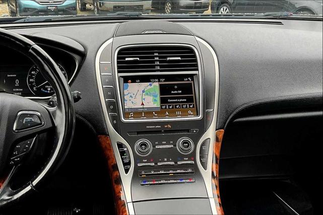 Photo of 2018 MAGNETIC GRAY METALLIC Lincoln MKX