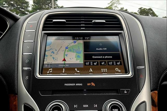 Photo of 2018 MAGNETIC GRAY METALLIC Lincoln MKX