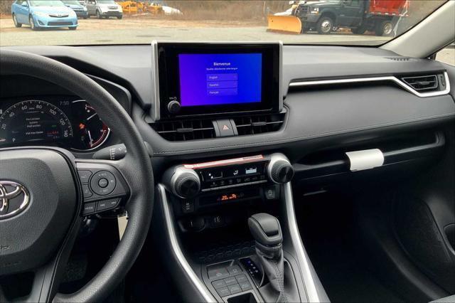 Photo of 2025 Ice Cap Toyota RAV4