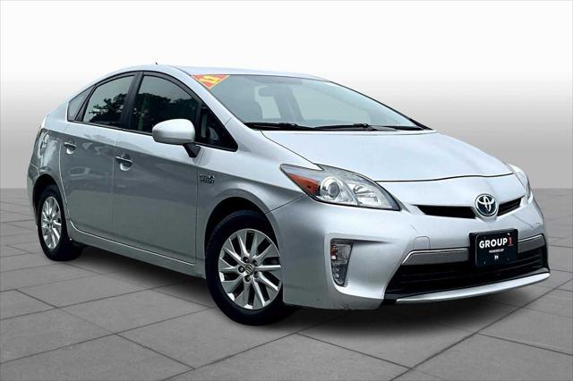 Photo of 2012 Classic Silver Metallic Toyota Prius Plug-in