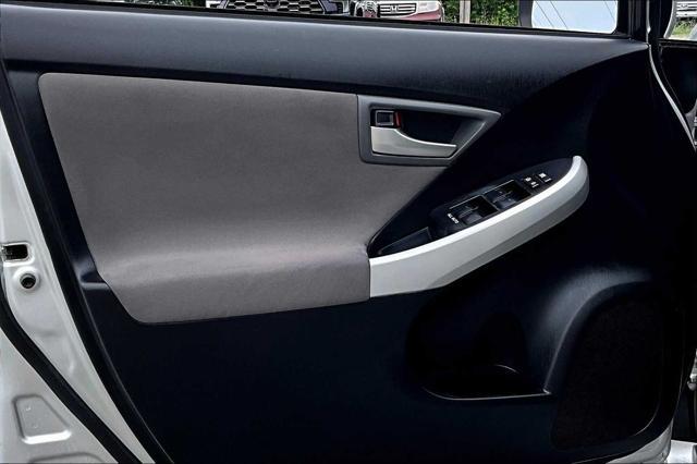 Photo of 2012 Classic Silver Metallic Toyota Prius Plug-in