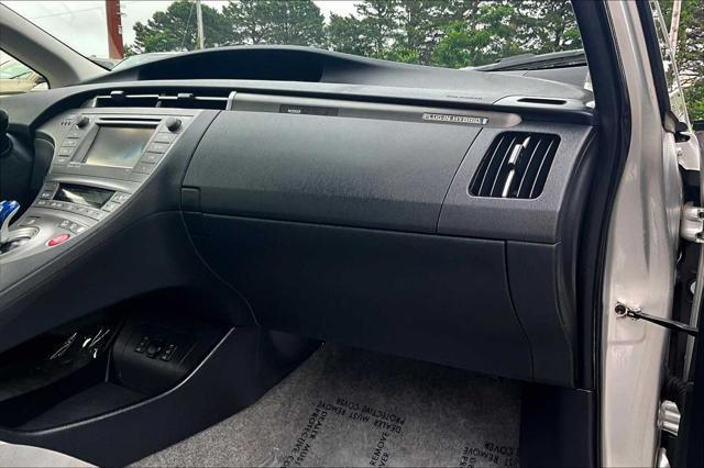 Photo of 2012 Classic Silver Metallic Toyota Prius Plug-in