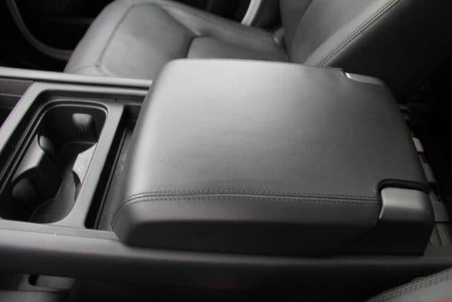 Photo of 2024 Fuji White Land Rover Defender