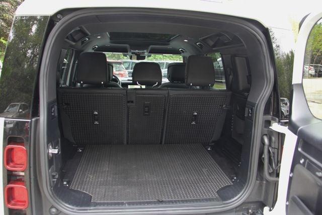 Photo of 2024 Fuji White Land Rover Defender