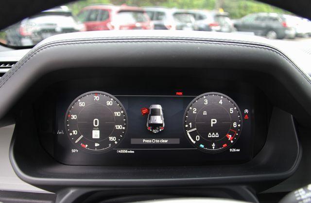 Photo of 2024 Fuji White Land Rover Defender