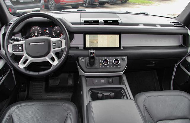 Photo of 2024 Fuji White Land Rover Defender