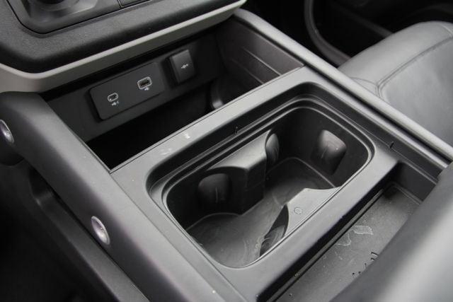 Photo of 2024 Fuji White Land Rover Defender
