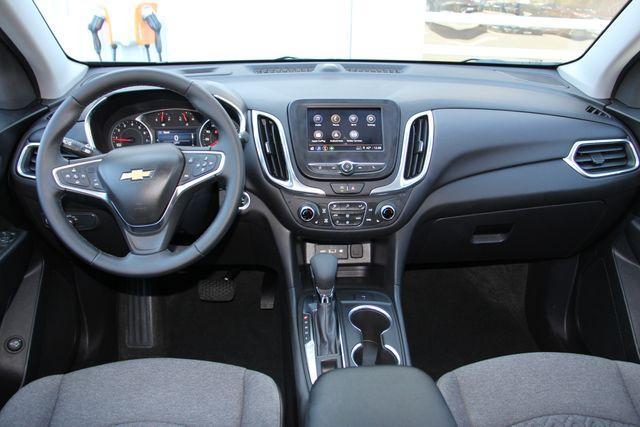 Photo of 2024 Mosaic Black Metallic Chevrolet Equinox