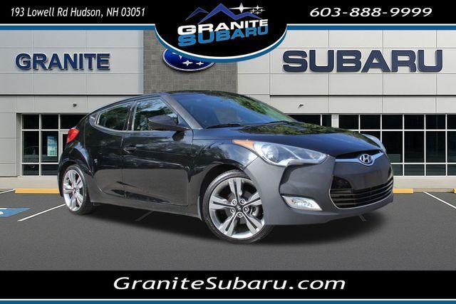 Photo of 2013 Ultra Black Pearl Hyundai Veloster