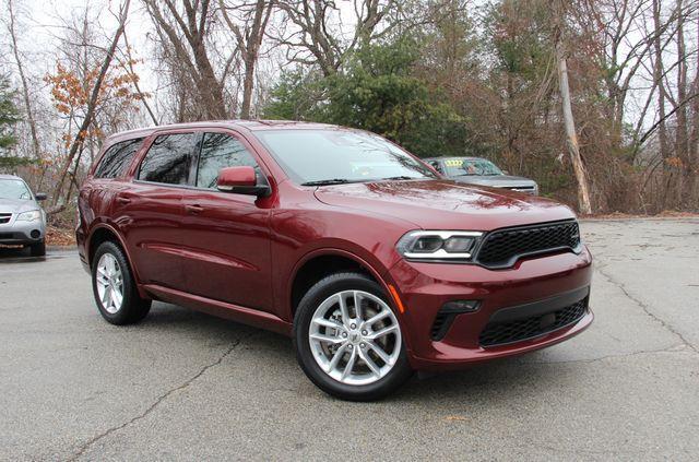Photo of 2022 Octane Red Pearlcoat Dodge Durango