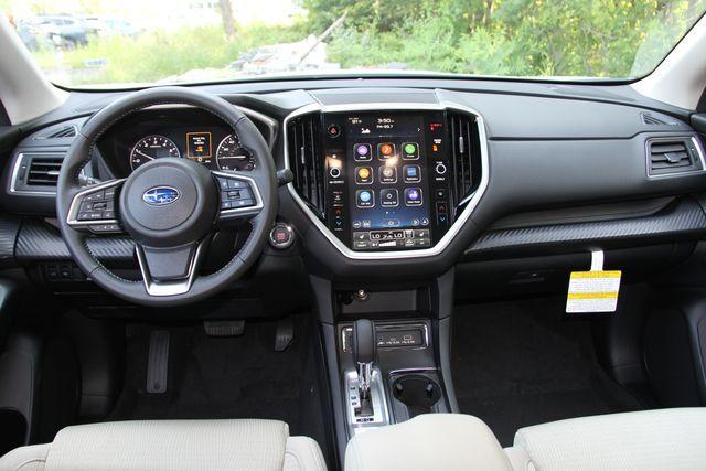 Photo of 2025 Crystal White Pearl Subaru Ascent