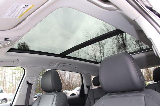 Photo of 2024 Mythos Black Metallic Audi Q7