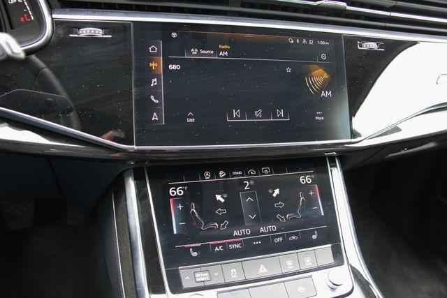 Photo of 2024 Mythos Black Metallic Audi Q7