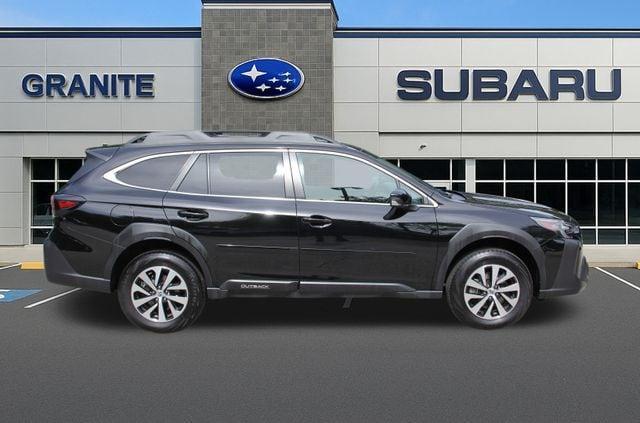 Photo of 2024 Crystal Black Silica Subaru Outback
