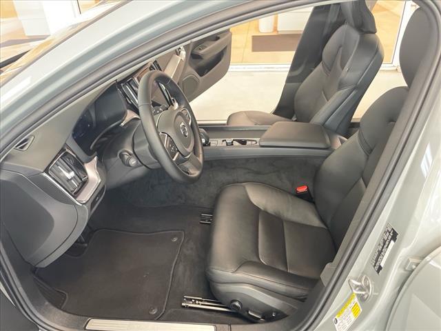 Photo of 2024 Vapour Gray Volvo S60