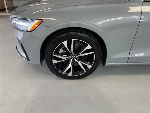 Photo of 2024 Vapour Gray Volvo S60